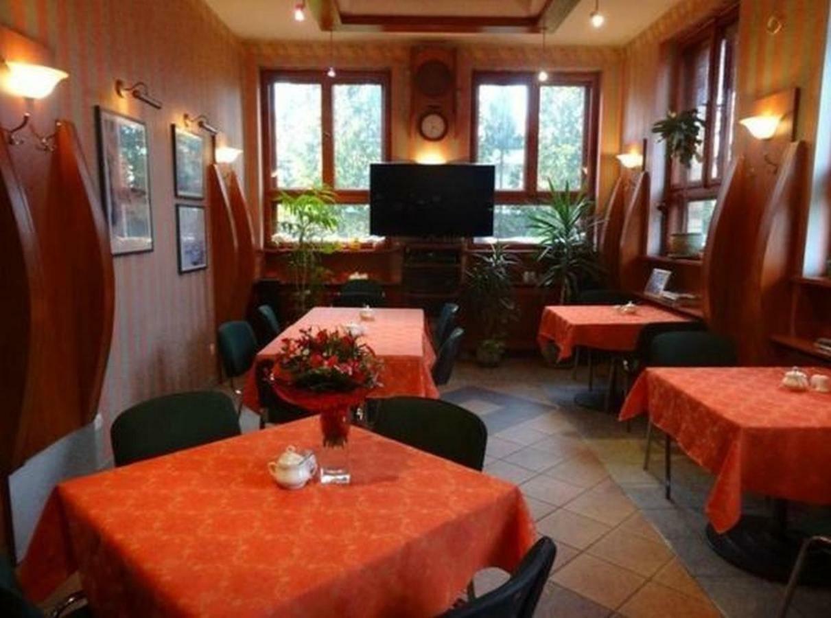 Motel Comet Przeźmierowo Exterior foto