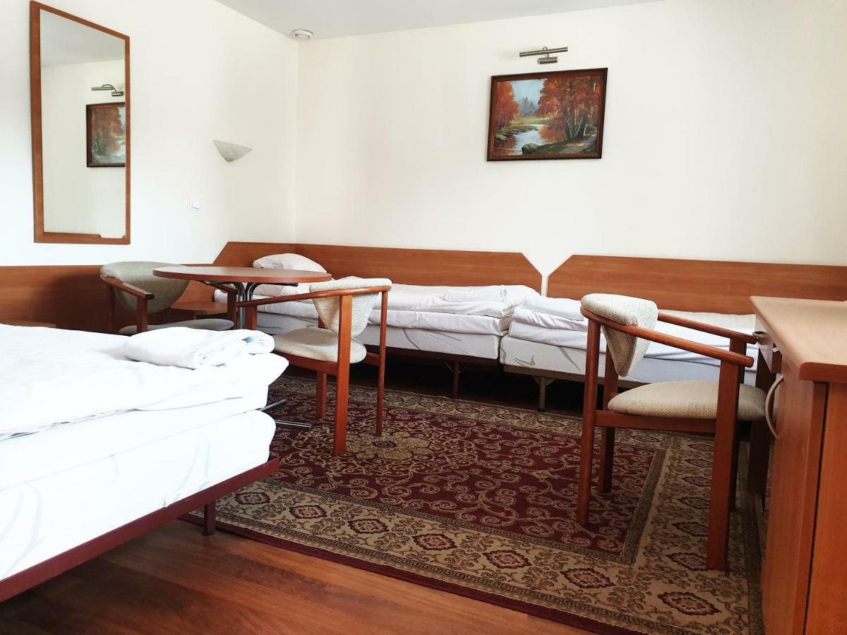 Motel Comet Przeźmierowo Exterior foto